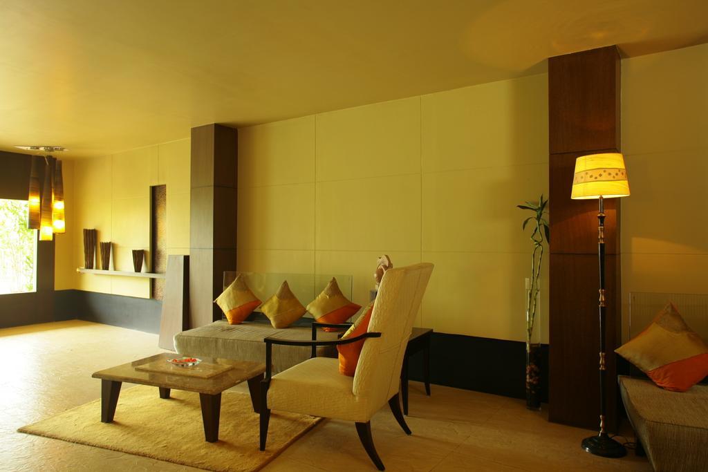 ​Justa Hyderabad Hotell Exteriör bild