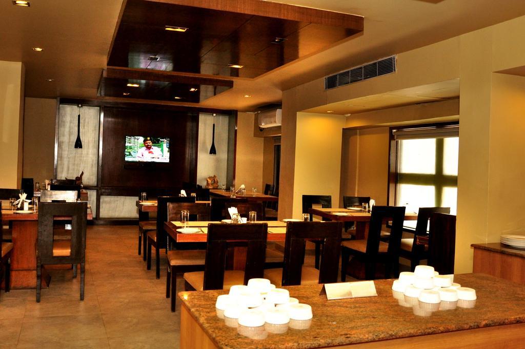 ​Justa Hyderabad Hotell Exteriör bild
