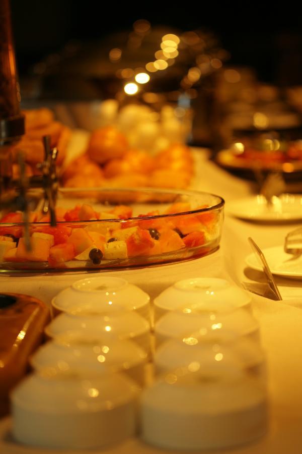 ​Justa Hyderabad Hotell Exteriör bild