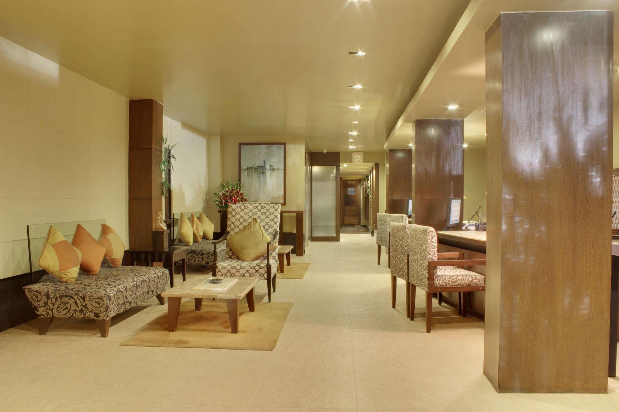 ​Justa Hyderabad Hotell Exteriör bild