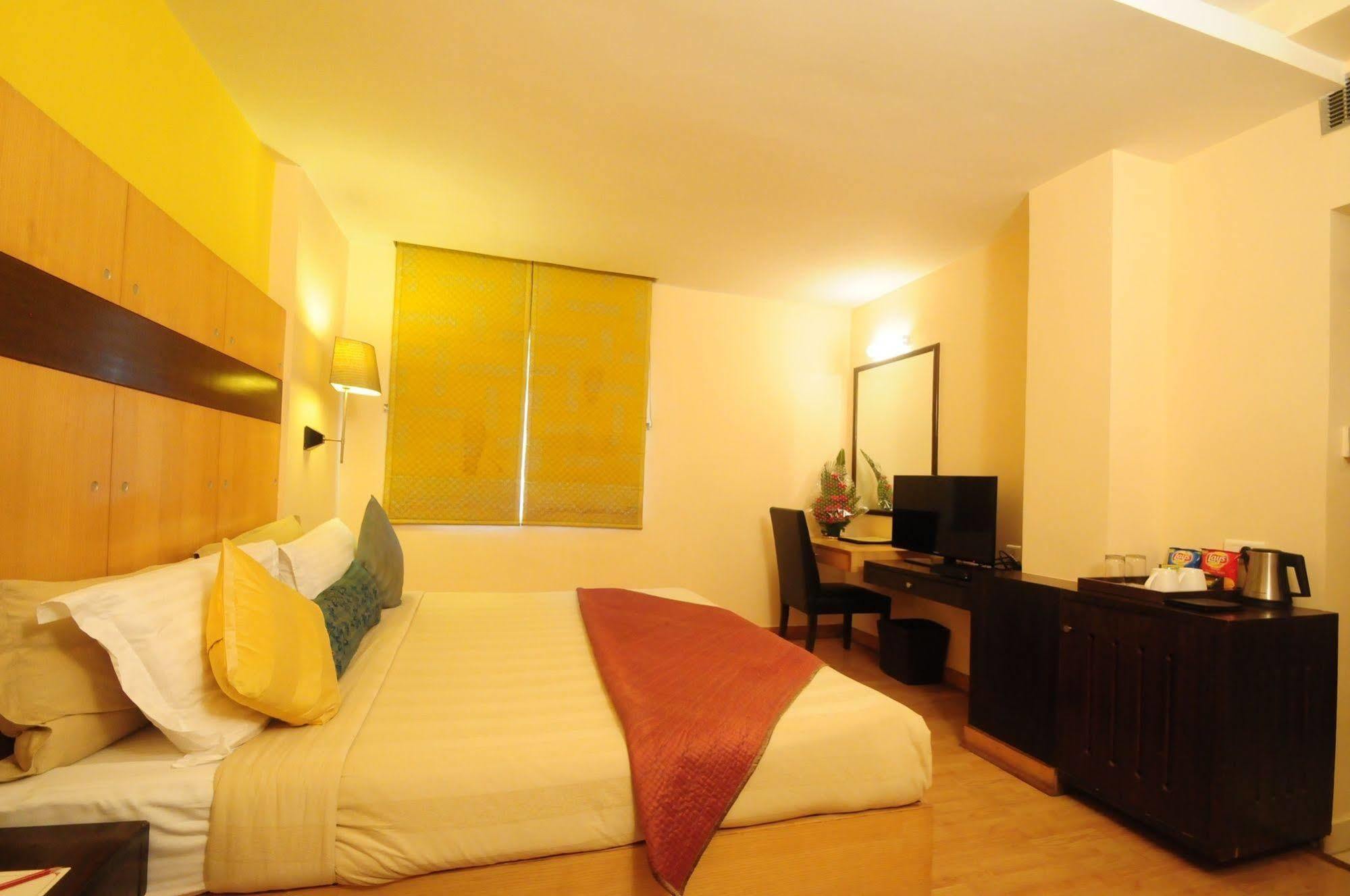 ​Justa Hyderabad Hotell Exteriör bild